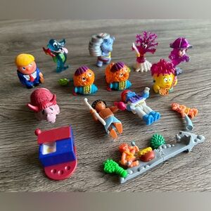 1997 Ferrero Kinder Surprise Vintage Aqualand figurines Kids Toy Set